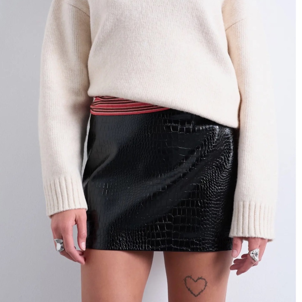 🖤TOPSHOP LEATHER MINI SKIRT🖤